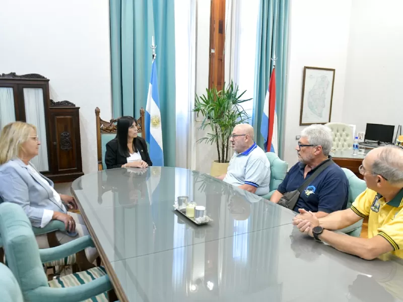 La vicegobernadora Aluani recibió a Veteranos de Guerra de Malvinas de Paraná