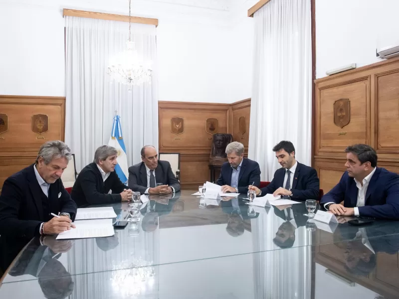Entre Ríos firmó convenio de intercambio de información fiscal con Nación