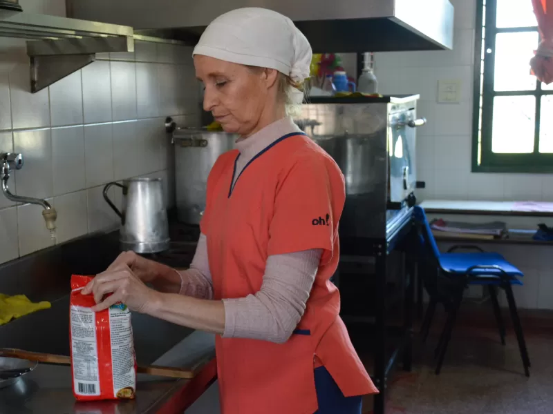 Trabajadores suplentes de comedores escolares cobrar&aacute;n sus haberes dentro del cronograma de pagos