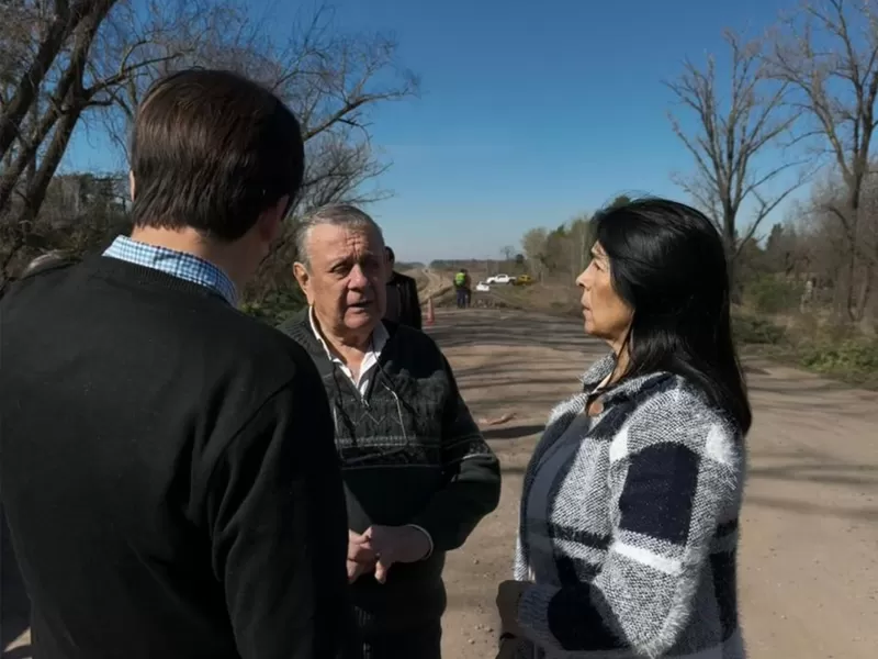 El Gobierno provincial acompañó el inicio de obras en rutas del departamento Nogoyá