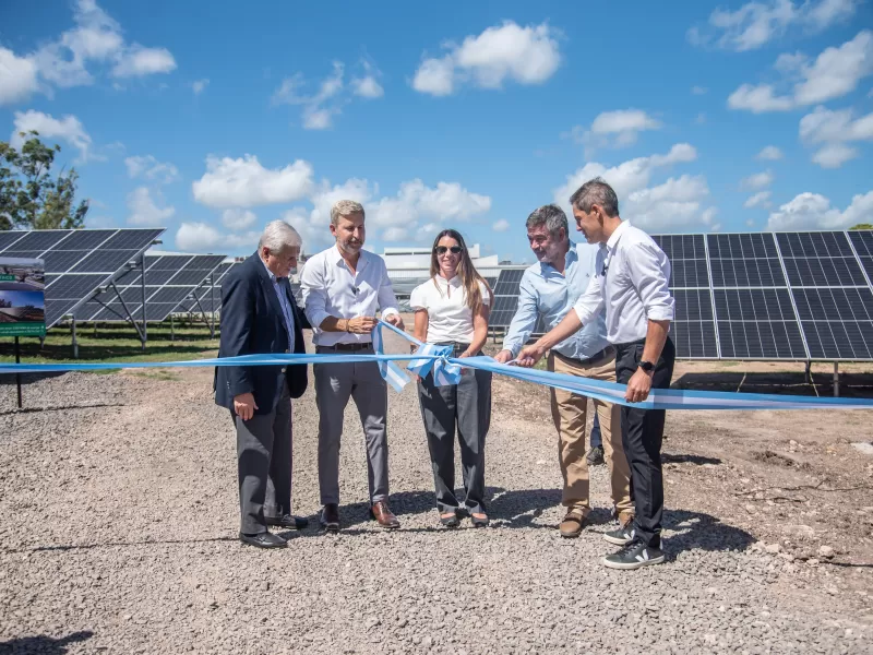 Frigerio inaugur&oacute; el parque solar del frigor&iacute;fico Fepasa en Concepci&oacute;n del Uruguay