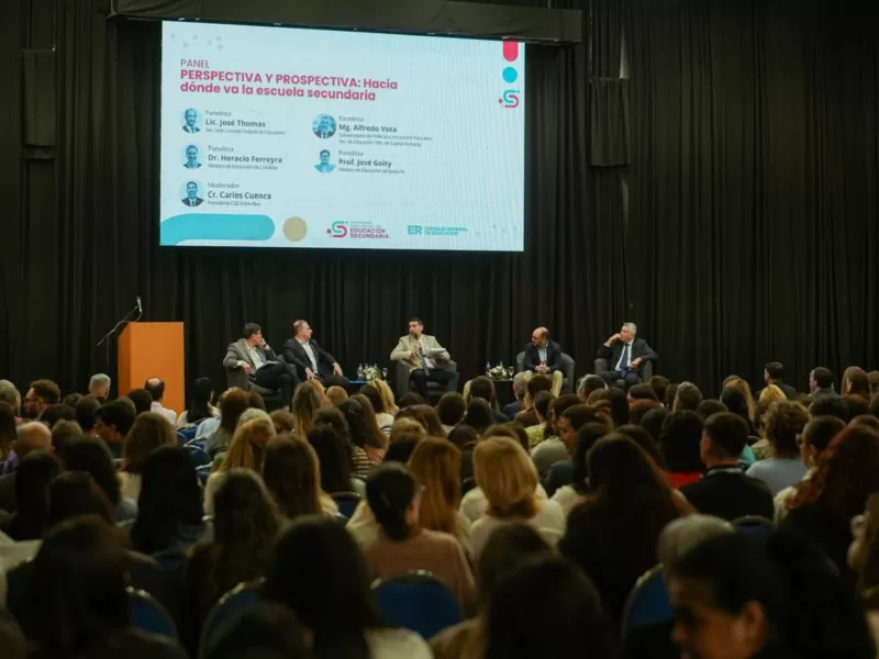 M&aacute;s de 5.000 docentes participaron del primer congreso provincial de Educaci&oacute;n Secundaria