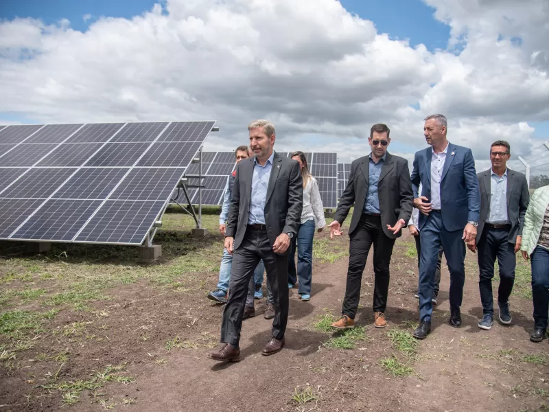 Entre Ríos profundiza su política de desarrollo sustentable con la inauguración de otro parque solar