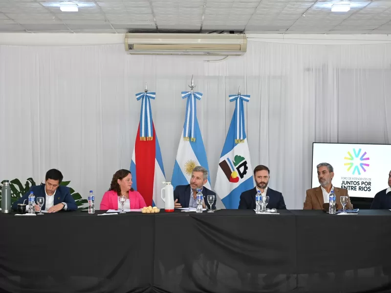 Frigerio se reuni&oacute; con intendentes de Juntos por Entre R&iacute;os
