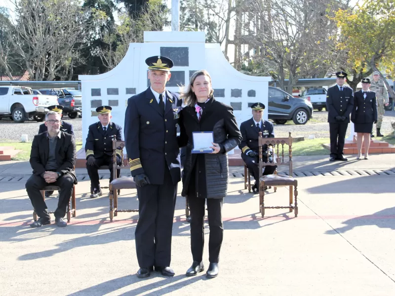 El hospital San Mart&iacute;n de Paran&aacute; fue distinguido por la Fuerza A&eacute;rea
