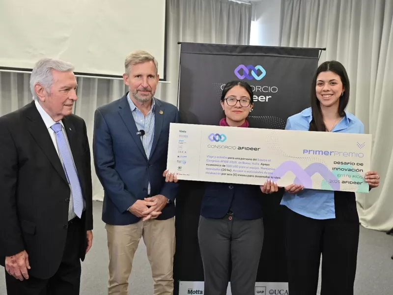 Estudiantes entrerrianos fueron premiados por sus proyectos en el Desafío de Innovación 2025