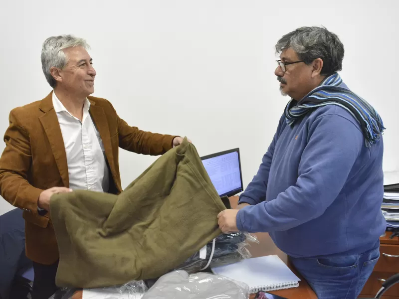 Entre R&iacute;os comenz&oacute; la entrega de frazadas para reforzar la asistencia ante el fr&iacute;o