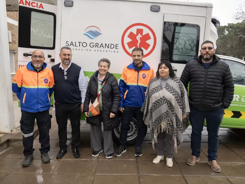 Entre R&iacute;os fortalece el sistema de salud con equipamiento y ambulancia