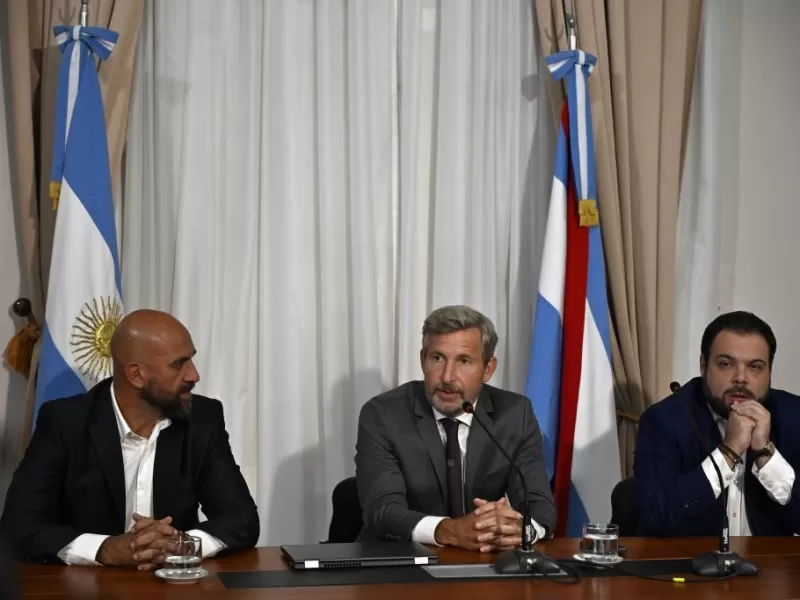 Frigerio envió a la Legislatura un proyecto de ley de creación de la Obra Social de Entre Ríos