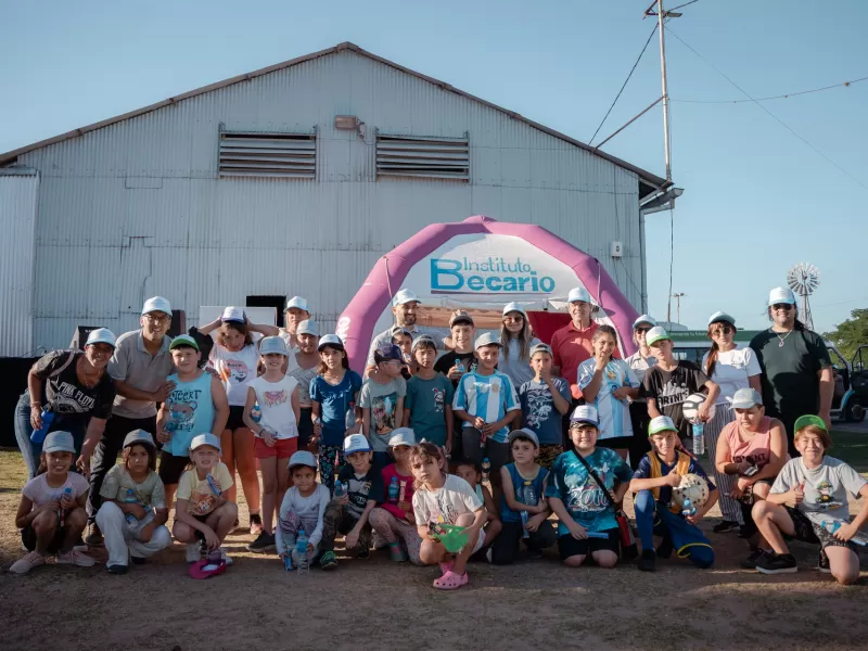 El Becario cerró el año con estudiantes que participaron de Educando en Movimiento