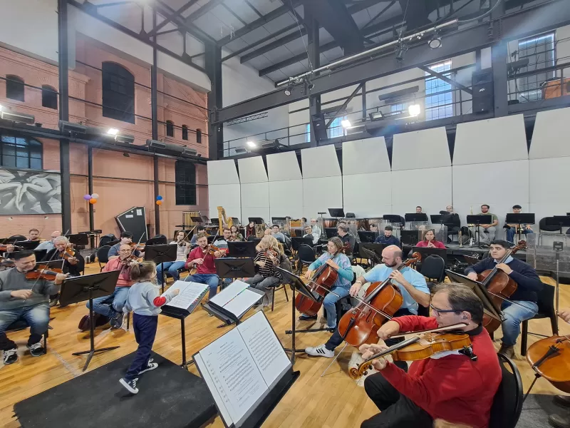 M&aacute;s de 350 chicos participaron del inicio de &ldquo;A Toda Orquesta&rdquo; junto a la Sinf&oacute;nica de Entre R&iacute;os