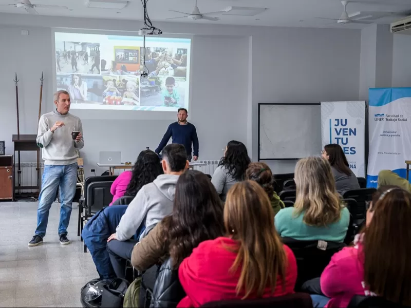 Capacitan a docentes sobre consumos problemáticos en Paraná