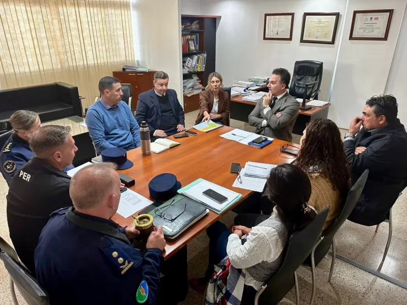 La Provincia le da forma al recupero de gastos por operativos de seguridad ante amenazas en escuelas
