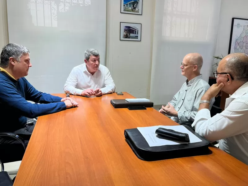 El IAPV y el Municipio de Santa Ana trabajan para ampliar el alcance de las políticas habitacionales