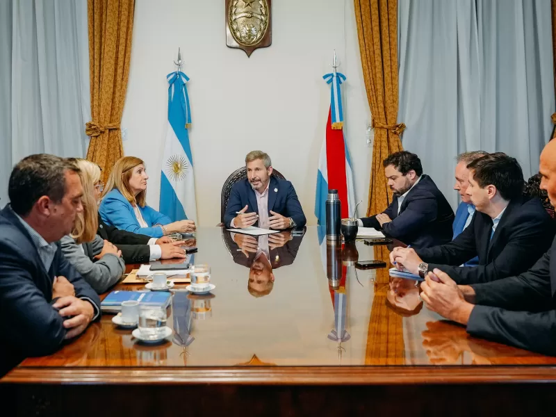 Frigerio mantuvo una reunión con la intendente de Paraná y los del Área Metropolitana