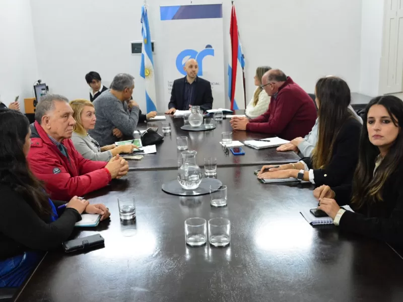 La paritaria con estatales pasó a cuarto intermedio hasta el lunes