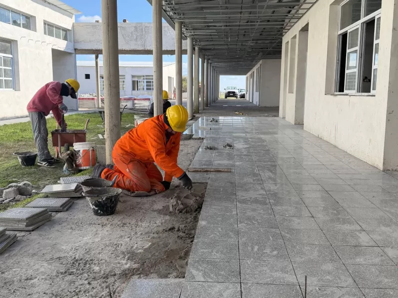 Comenz&oacute; la etapa final de obra del nuevo edificio de la escuela t&eacute;cnica de Larroque