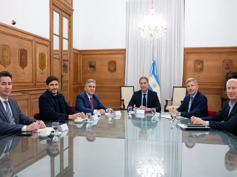 Frigerio, junto a sus pares de la Regi&oacute;n Centro, avanz&oacute; con Santilli en una agenda com&uacute;n