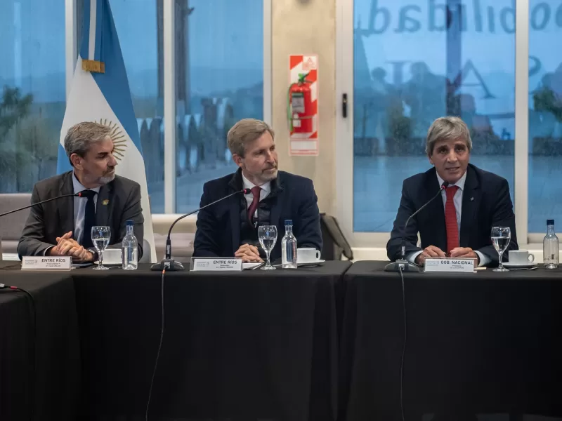 Frigerio recibi&oacute; a Caputo en Paran&aacute; y afirm&oacute;: "Estamos en condiciones de escribir el pr&oacute;ximo cap&iacute;tulo del pacto fiscal"
