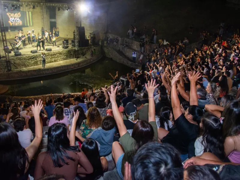 Paran&aacute; vibr&oacute; al ritmo de la cumbia en la noche inaugural de M&uacute;sica en el Anfiteatro
