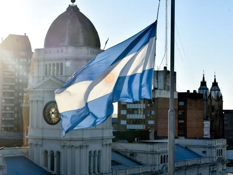 M&aacute;s de 2000 alumnos de Paran&aacute; prometer&aacute;n lealtad a la bandera en plaza Mansilla