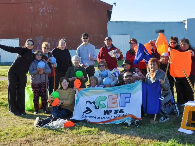 El CGE entregó material deportivo a los Centros de Educación Física