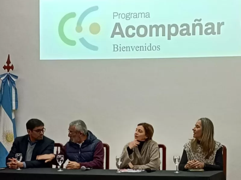 Entre Ríos presentó el programa Acompañar para prevenir el abandono escolar