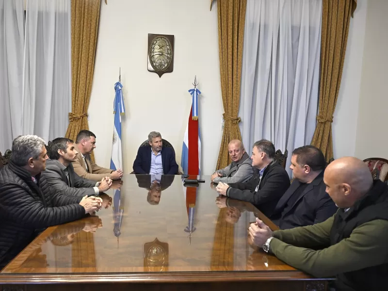Frigerio recibió a las nuevas autoridades del transporte interurbano para coordinar un trabajo conjunto