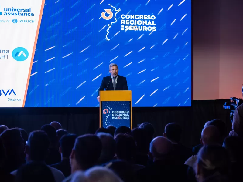 Frigerio particip&oacute; del Congreso Regional de Seguros y destac&oacute; el rol del sector en el desarrollo productivo