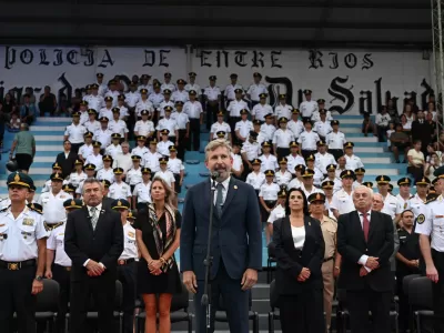 La Polic&iacute;a de Entre R&iacute;os conmemor&oacute; el 192&deg; aniversario