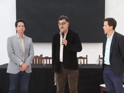 La Provincia firm&oacute; convenio con 11 localidades para fortalecer la planificaci&oacute;n territorial