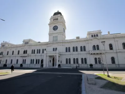 La Provincia cerr&oacute; la paritaria estatal con un aumento remunerativo y liquidar&aacute; por decreto a los docentes