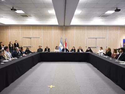 Provincia y UNICEF evaluaron los avances de la estrategia de primera infancia y definieron prioridades para 2027