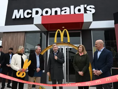 Frigerio inaugur&oacute; una sucursal de McDonald's en Paran&aacute; que genera m&aacute;s 75 puestos de trabajo