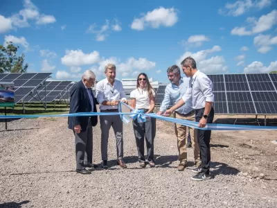 Frigerio inaugur&oacute; el parque solar del frigor&iacute;fico Fepasa en Concepci&oacute;n del Uruguay