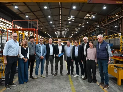 Frigerio entreg&oacute; la adhesi&oacute;n al RINI a una metal&uacute;rgica de Gualeguaych&uacute; que proyecta invertir 9.500 millones