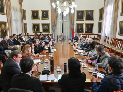 Frigerio presidi&oacute; una nueva reuni&oacute;n de gabinete para repasar temas de gesti&oacute;n