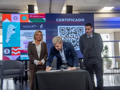 Frigerio inst&oacute; a cuidar a ni&ntilde;os y j&oacute;venes a trav&eacute;s del di&aacute;logo y el uso inteligente de la tecnolog&iacute;a