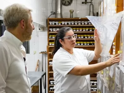 Desde Concordia, Entre R&iacute;os export&oacute; a Europa el primer embarque de miel sin aranceles