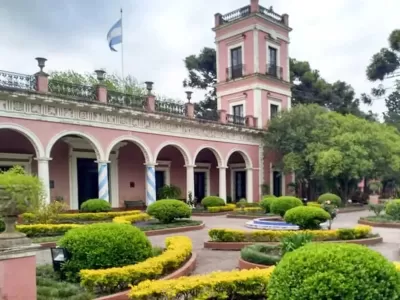 Preocupación por el deterioro del Palacio San José: reclaman medidas urgentes para preservar el patrimonio histórico